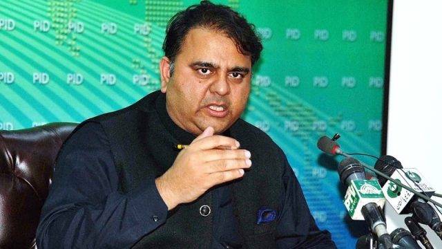 فواد چوہدری کا بھارتی ریٹائرڈ میجر کو منہ توڑ جواب