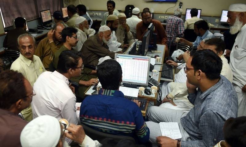 پاکستان اسٹاک ایکسچینج میں مثبت رجحان، انڈیکس میں 912 پوائنٹس کا اضافہ