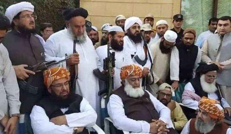  کشمیر کی خصوصی حیثیت ختم ہونے  سے حکومت باخبر تھی، مولانا فضل الرحمان 