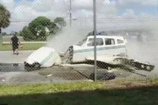 فلوریڈا ایئر پورٹ پر چھوٹا طیارہ حادثے کا شکار،ملازم محفوظ