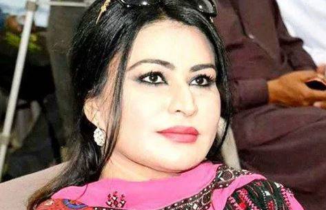 وزیر قانون فروغ نسیم کی پالیسی انتشار پھیلانے کا سبب بن رہی، پیپلز پارٹی