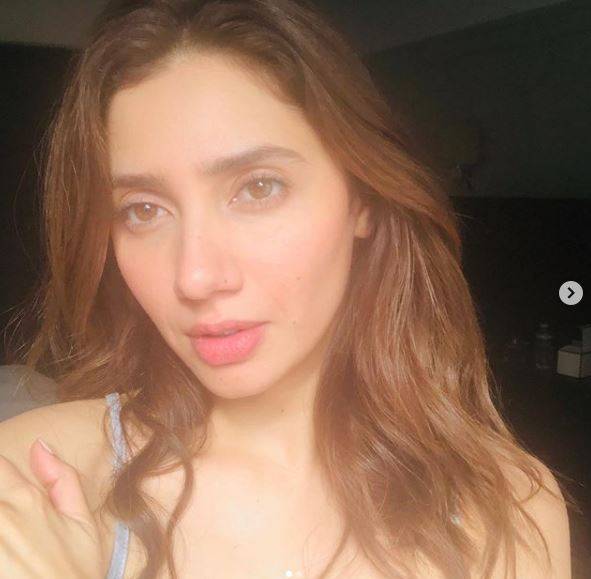 پیرس فیشن ویک میں پاکستان کی نمائندگی باعث فخر ہے، ماہرہ خان
