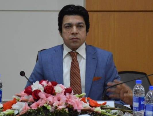 فیصل واوڈا کے سر سے نااہلی کا بڑا خطرہ ٹل گیا