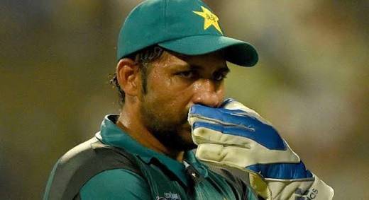 کپتانی سے کیوں ہٹایا؟ سرفراز احمد کے مداحوں کا احتجاجی مظاہرہ 