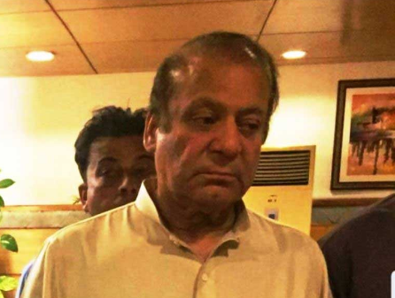 ڈاکٹروں کا نواز شریف کو ہسپتال سے ڈسچارج کرنے سے انکار کردیا
