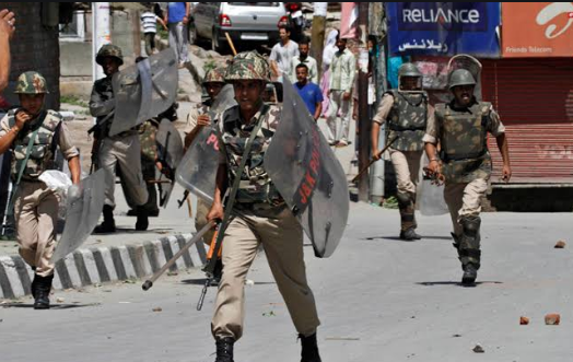 370 کی منسوخی کے بعد جموں و کشمیر کی تقسیم کا عمل شروع