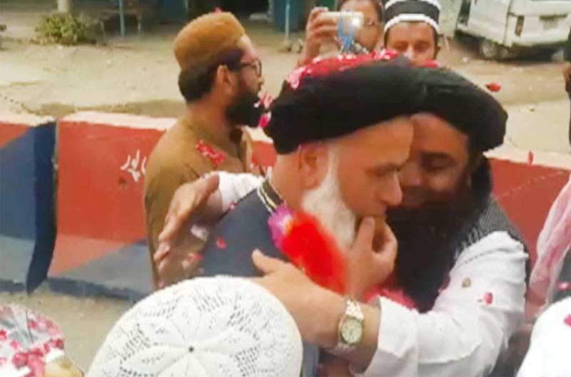 جے یو آئی (ف) کے رہنما مفتی کفایت اللّٰہ ہری پور جیل سے رہا