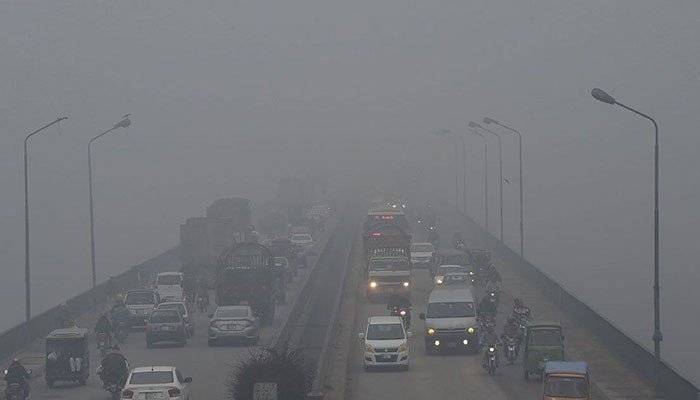 سموگ کے باعث لاہور کے تمام سکولوں میں چھٹی 