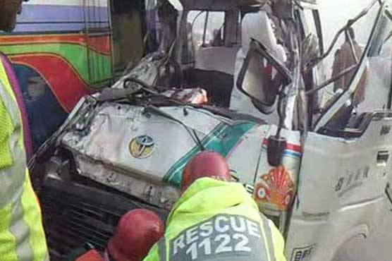 ملک کے مختلف شہروں میں ٹریفک حادثات، 7 افراد جاں بحق