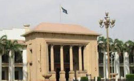  ن لیگی اراکین نے قائمہ کمیٹیوں کی رکنیت سے احتجاجا استعفی جمع کروا دئیے۔