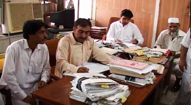  حکومت کا خراب کارکردگی والے سرکاری ملازمین کو ریٹائر کرنیکا فیصلہ