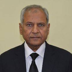 الطاف قریشی نے قائم مقام چیف الیکشن کمشنر کا حلف اٹھا لیا