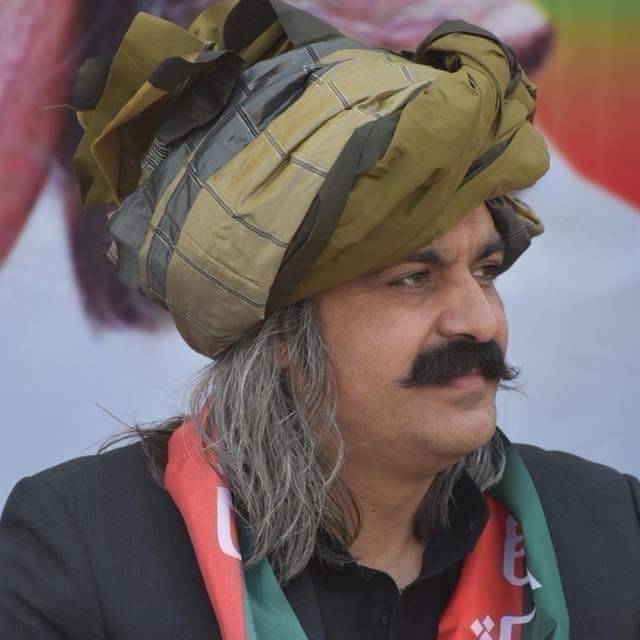 تحریک انصاف کی حکومت میں مسئلہ کشمیر حل کر لیا جائے گا، علی امین گنڈا پور 