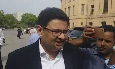 سابق وزیر خزانہ مفتاح اسماعیل اڈیالہ جیل سے رہا 
