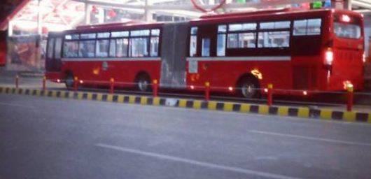 میٹرو بس سروس کا کرایہ حکومت نے ایک مرتبہ پھر بڑھا دیا