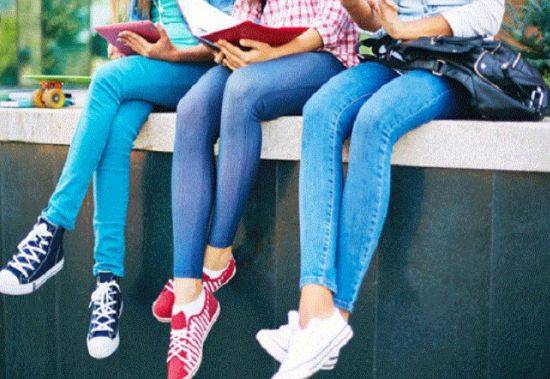 پنجا ب میڈیکل کالج نے طلباوطالبات کے جینز پہننے پر پابندی لگا دی