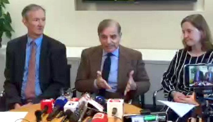شہباز شریف نے برطانوی صحافی کا چیلنج قبول کرتے ہوئے ان کے خلاف مقدمہ دائر کردیا