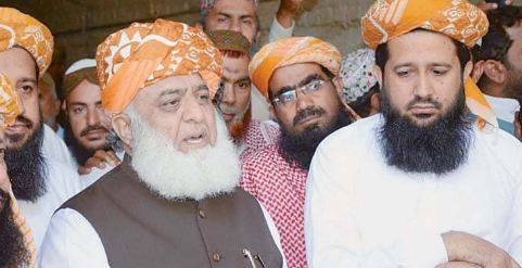  آرٹیکل 6 کے تحت مقدمہ دائر کرنے پر مولانا فضل الرحمان کا رد عمل 