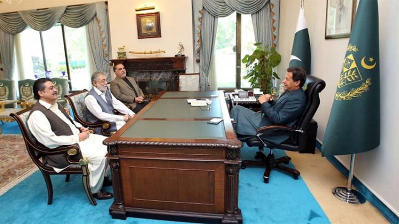 وزیراعظم سے پیرپگارا کی اہم ملاقات،اندرونی کہانی سامنے آگئی