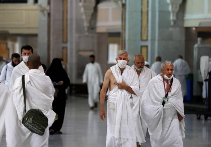 کورونا وائرس، سعودی عرب میں عمرہ زائرین کے داخلے پر پابندی میں توسیع