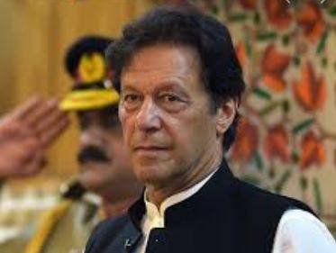 صوبوں کے ترقیاتی فنڈز سے شہروں کو ٹھیک کرنا ناممکن ہے: عمران خان