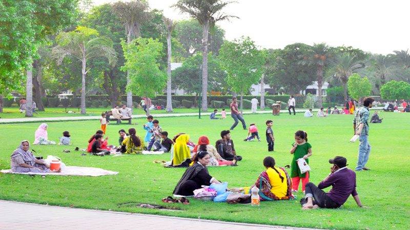 پنجاب میں عوامی مقامات بند، سرکاری دفاتر میں شہریوں کا داخلہ ممنوع