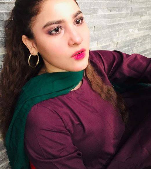 صرف خیر خواہ لوگوں سے مشورہ لیں، حناء الطاف کا نوجوانوں کے لیے پیغام