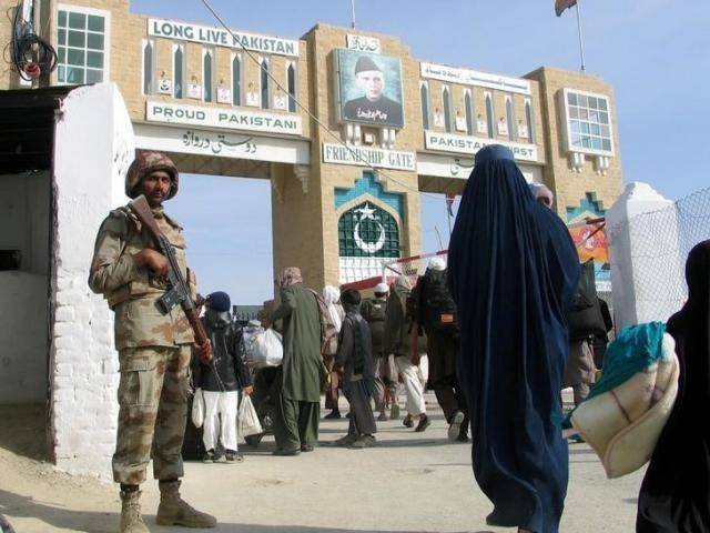  پاکستان نے چمن اور طورخم بارڈر 3 دن کیلے کھول دیئے