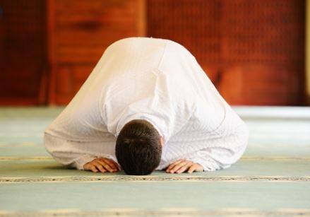  مسلمان ماہ صیام  میں عبادات کا اہتمام گھروں میں کریں، سعودی علما 