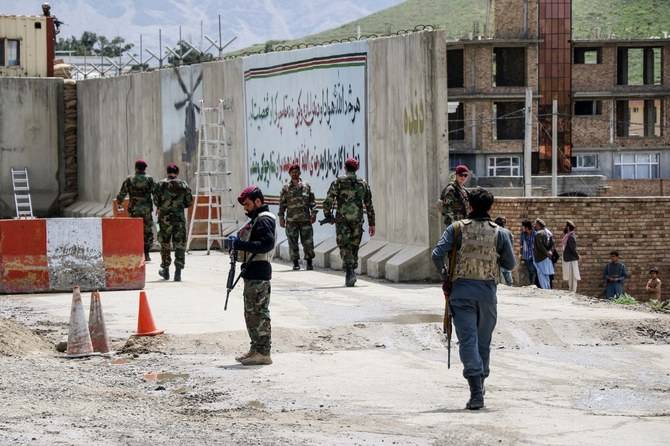 افغانستان ؛ فوجی اڈے پر خودکش حملے میں 18 اہلکار ہلاک اور درجنوں زخمی