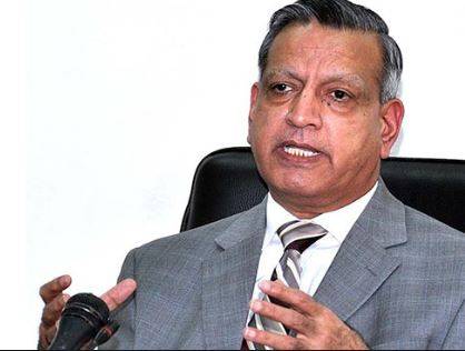 شعیب سڈل نے قومی اقلیتی کمیشن کو سپریم کورٹ میں چیلنج کردیا