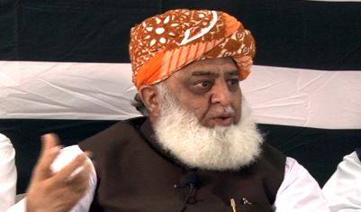 ایسا لگ رہا  کہ کرونا کو بہانہ بناکر مذہب کو نشانہ بنایا جارہا ہے، مولانا فضل الرحمن