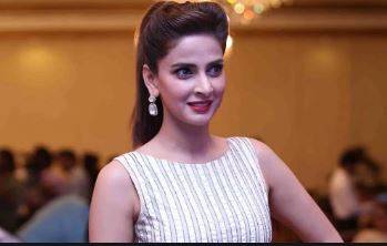 ہمیں اپنی زندگی کوگرزانے کی بجائے بھرپور طریقے سے جینا چاہیے، صباقمر