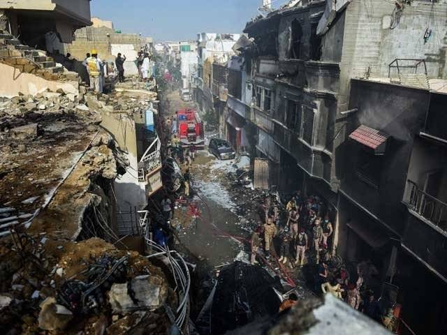 طیارے کے انجن کیسے بند ہوئے؟ حادثے کی ابتدائی رپورٹ سامنے آگئی 