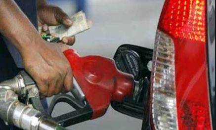 اوگرا کی پٹرول کی قیمت میں 7 روپے چھ پیسے کمی کی سفارش