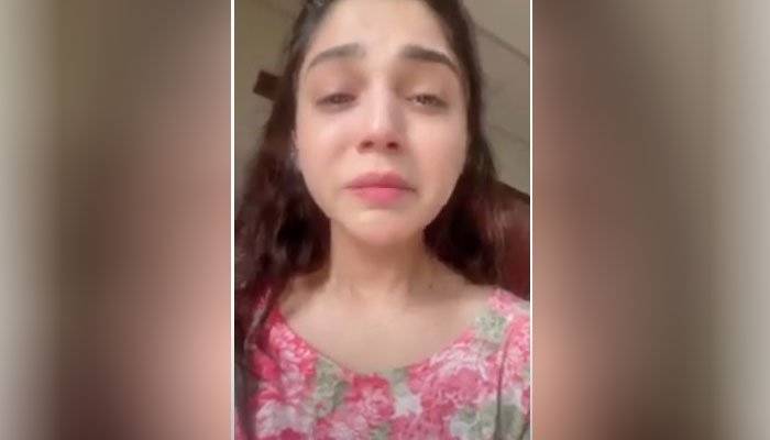 اداکارہ آمنہ ملک کا 23 سالہ کزن کورونا سے انتقال کرگیا