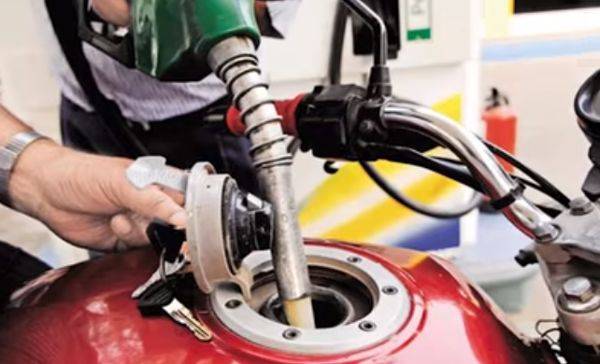 حکومت نے پیٹرولیم مصنوعات سستی کردیں،نوٹیفیکیشن جاری