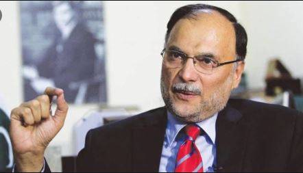 شہباز شریف کو بجٹ اجلاس میں شرکت کا رسک لینا پڑے گا،احسن اقبال