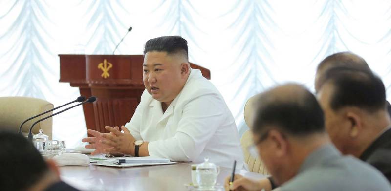 شمالی کوریا کے سربراہ نے جنوبی کوریا کیساتھ تمام مواصلاتی رابطے ختم کر دیئے