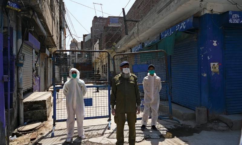 کورونا سے متاثر لاہور کے 61 علاقے آج رات بارہ بجے سے بند ہو جائیں گے