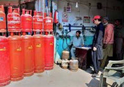  ایل پی جی کی قیمت میں بھی 5 روپے فی کلو اضافہ