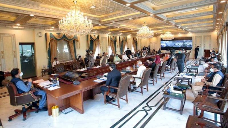 پی آئی اے پائلٹس کے لائسنسوں کا معاملہ، کابینہ نے سمری دوبارہ طلب کر لی