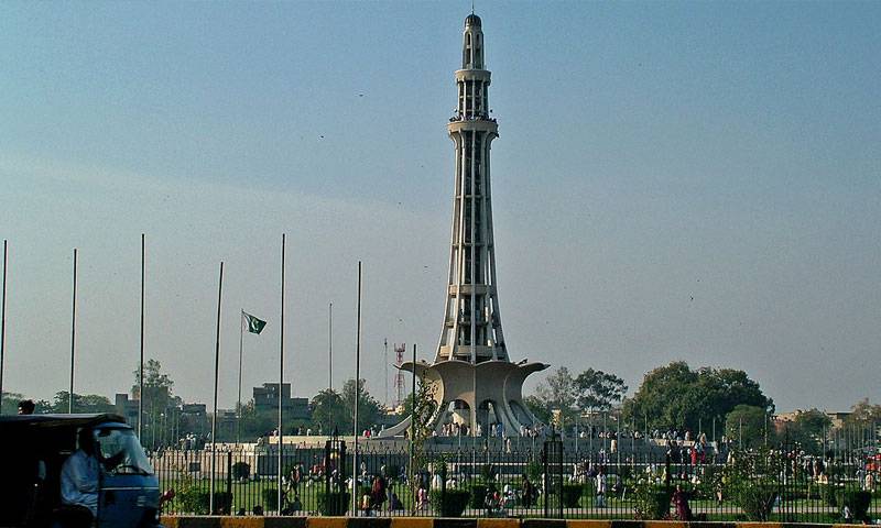 لاہور کے مزید 7 علاقوں میں لاک ڈاؤن کا فیصلہ 