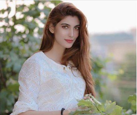 نازش جہانگیر کی لوگوں کے ساتھ نرمی سے پیش آنے کی اپیل 