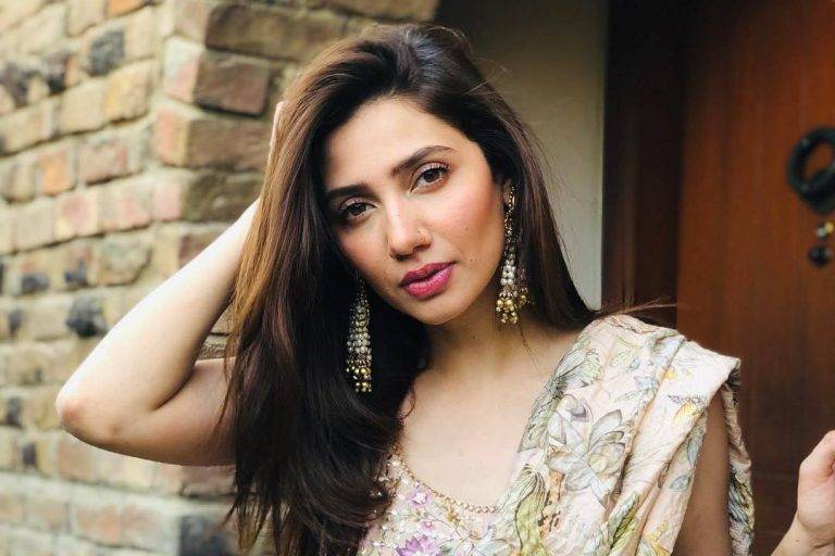 خالہ کی جہاز حادثے میں وفات کے خوف سے پائلٹ کا خواب پورا نہیں کر سکی‘ ماہرہ خان