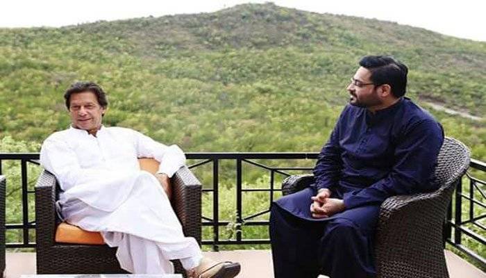 عامر لیاقت کا  وزیراعظم  عمران خان سے ملاقات میں استعفیٰ پیش کرنے کا اعلان