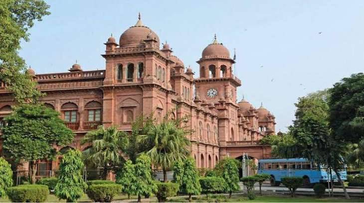 پنجاب یونیورسٹی کا آن لائن امتحانات لینے کا فیصلہ