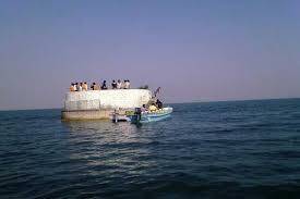 کینجھر جھیل میں کشتی الٹنے سے 9 افراد ڈوب کر جاں بحق