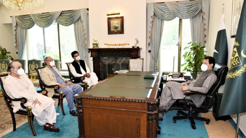 منفی معاشی اثرات ختم کرنے کیلئےکامیاب جوان پروگرام بہت ضروری ہے,وزیراعظم