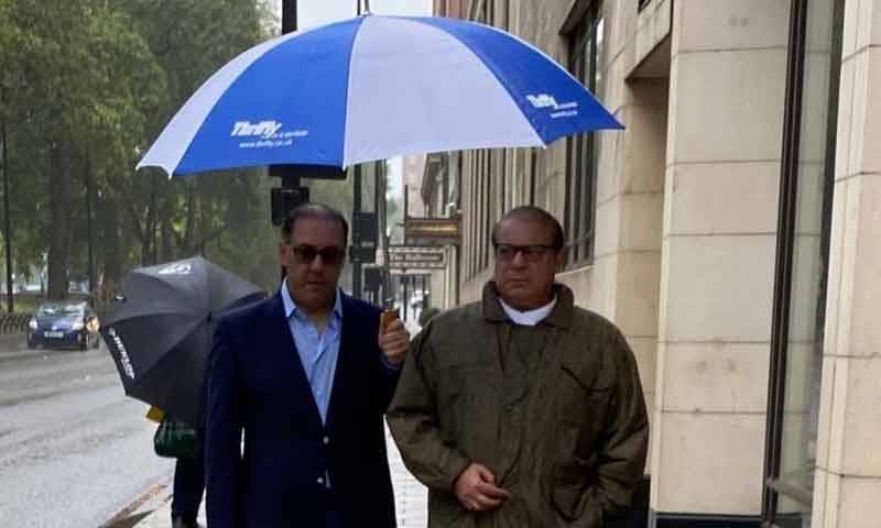 توشہ خانہ ریفرنس میں سابق وزیراعظم نواز شریف نے مفرور قرار دینے کیخلاف درخواست واپس لے لی 